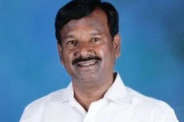 Dalit MP denied entry into Gollarahatti in Tumakuru