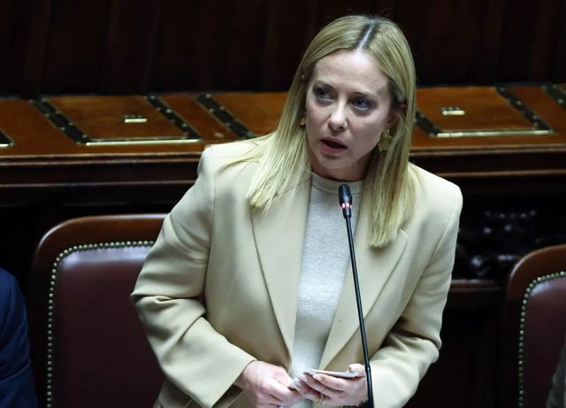 Meloni, 5 miliardi su 44 di profitti, banche siano soddisfatte