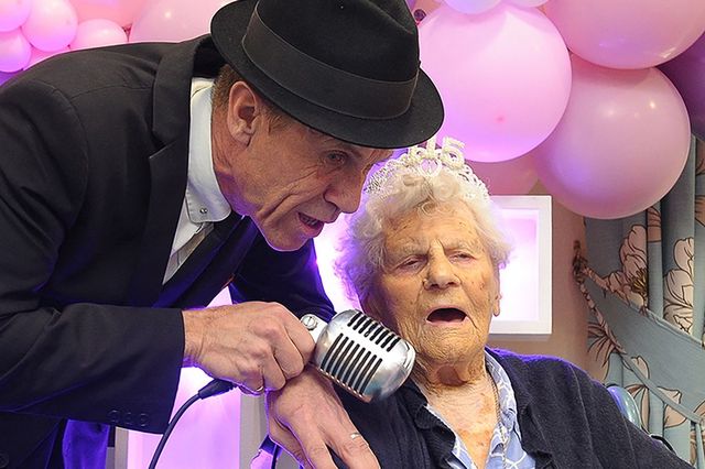 Ethel Caterham, cea mai în vârstă persoană din lume, împlinește 116 ani
