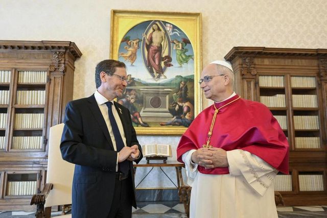Il presidente israeliano Herzog dal Papa, 'garantiamo la sicurezza dei cristiani'