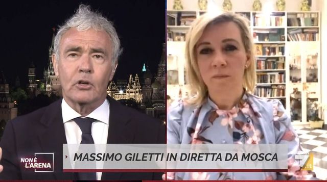 Massimo Giletti ha mancamento in diretta da Mosca, poi si riprende