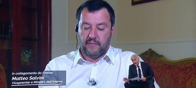 Così Salvini ha appreso in diretta tv dello sbarco dei migranti dalla Sea Watch