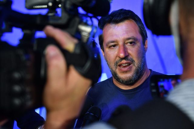 Salvini: “La mascherina nei luoghi chiusi va messa. Dico ai giovani di usare la testa”