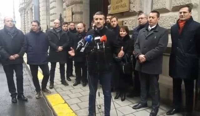 Nem tölti ki mandátumát a Jobbik elnöksége - ősszel tisztújítás lesz