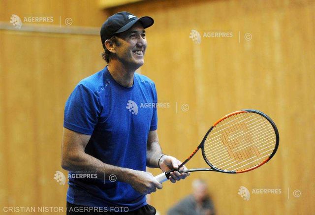 Tenis: Mi-ar plăcea să fiu ca o voce a lui Dumnezeu pentru Simona Halep, afirmă Darren Cahill