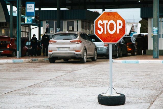 Un ucrainean a vrut să mituiască un polițist de frontieră