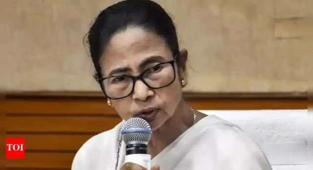 Durgapur rape case: Victim's father apologises to 'mother-like' Mamata