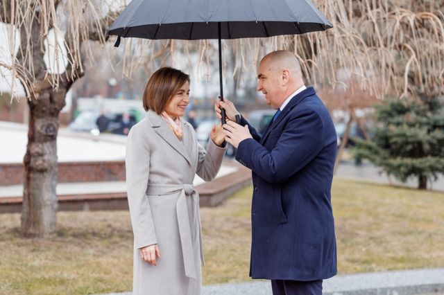 Maia Sandu l-a felicitat pe Ilie Bolojan cu învestirea în funcția de prim-ministru al României