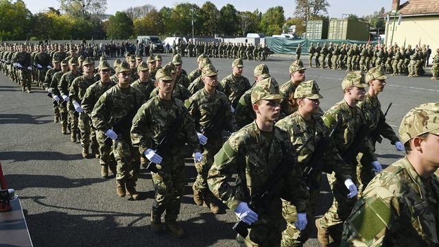 Augusztus végéig várja a jelentkezőket a Magyar Honvédség az Önkéntes Katonai Szolgálatra