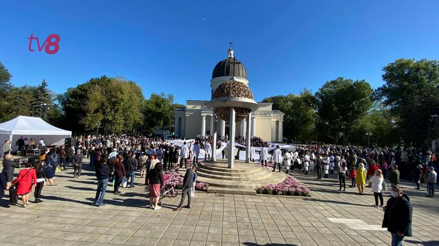 Șarov se arată îngrijorat de restricțiile neglijate de Ziua Chișinăului: Îndemn autoritățile locale să nu practice duble standarde
