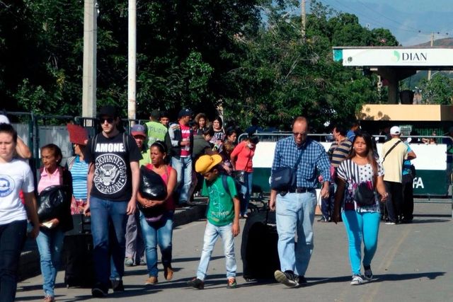 Venezuela megnyitja kolumbiai határának egy részét