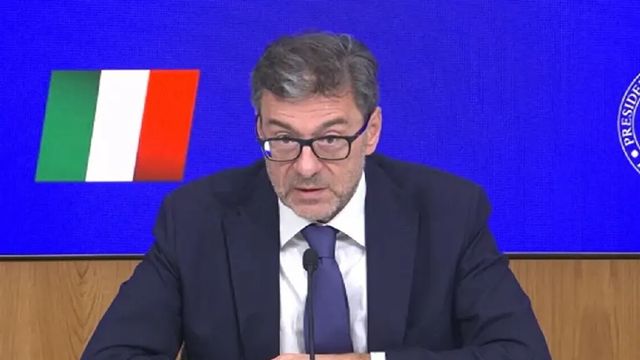 Giorgetti: "Nessuna necessità di una manovra correttiva"