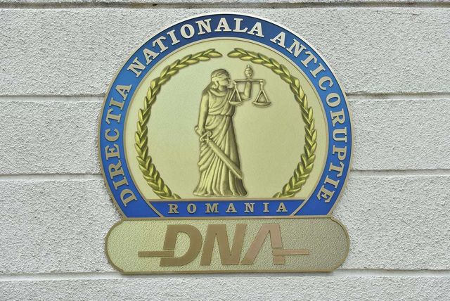 Auditor public extern în cadrul Camerei de Conturi Constanța, trimis în judecată pentru șantaj / Precizările Curții de Conturi