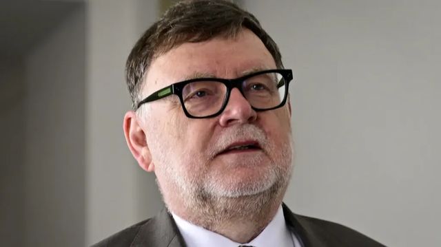 Schodek rozpočtu činil ke konci srpna 165,4 miliardy