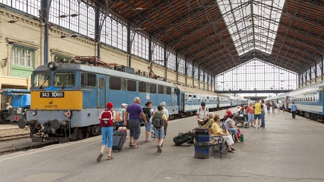 Lázár János jutalmat ígért a MÁV-csoport dolgozóinak