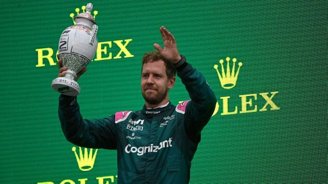Kizárták Vettelt a Magyar Nagydíjról, ezzel Hamilton lett a második