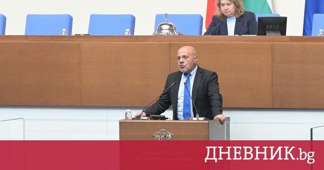 Второто плащане по плана за възстановяване се чака до средата на октомври