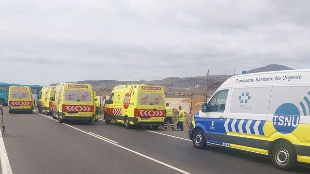 Un muerto y 16 heridos en un choque entre un autobús y un coche en Gran Canaria