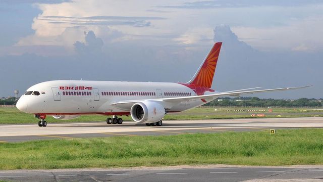 Passengers DEPLANED from Kathmandu-bound SpiceJet flight after delay at Delhi Airport due to…