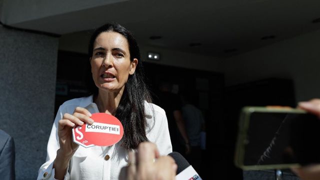 PSD solicită USR să aplice principiul ″Fără penali în funcții publice″ pentru Clotilde Armand