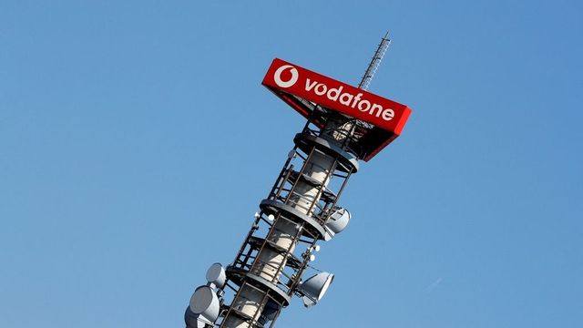 Vodafone CEO Says India Operation Is at Risk of Collapse