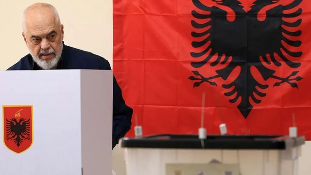 Larga vittoria dei socialisti di Rama alle parlamentari in Albania