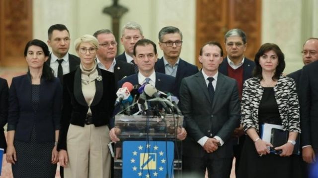 Parlamentul României dezbate moțiunea de cenzură împotriva Guvernului Orban