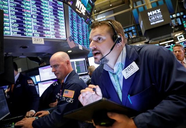 Stocks rally on trade talks; Brexit deal hopes boost pound
