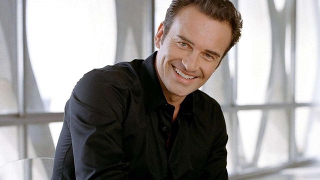 Morto Julian McMahon, attore di Nip/Tuck e Streghe: aveva 56 anni