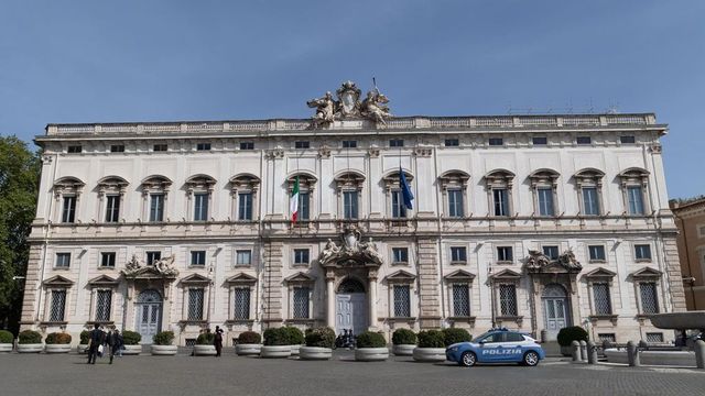 Consulta, abrogazione abuso ufficio non è incostituzionale