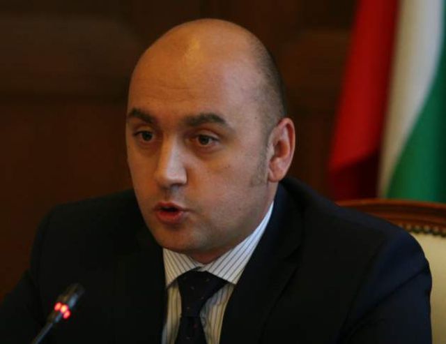 Ще отстраня "кърлежите" от системата