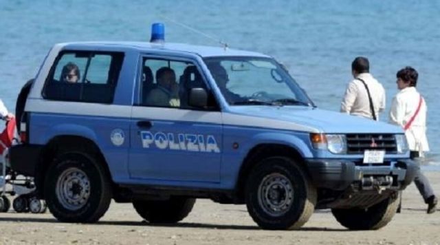 Youtuber da un milione di follower arrestato per violenza sessuale su un tredicenne di Rimini