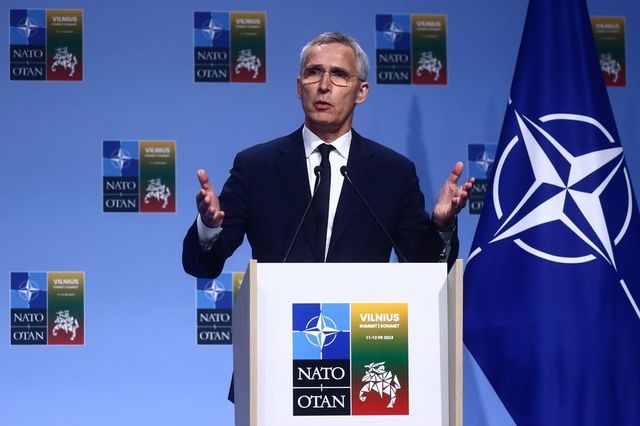 Jens Stoltenberg: Trebuie să ne pregătim pentru un război lung în Ucraina