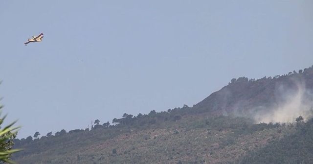 Incendio sul Vesuvio, De Luca chiede la mobilitazione nazionale