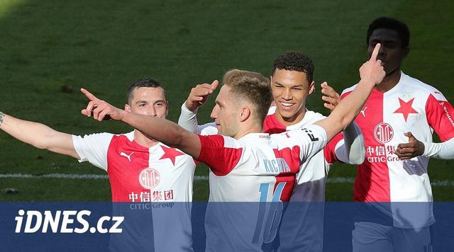 ONLINE: Slavia - Karviná 0:0, na stoperech Kačaraba s Delim, v základu je i Sima