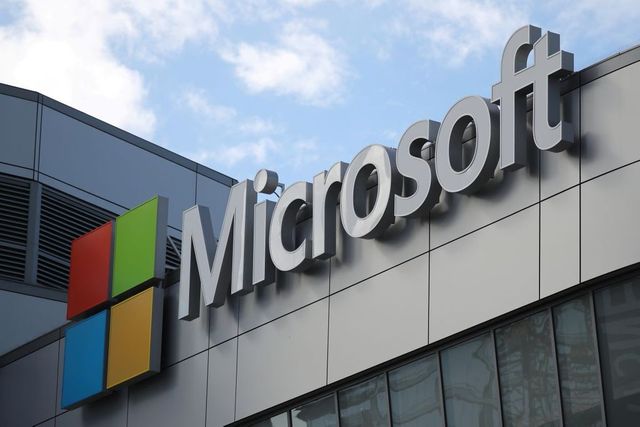 Microsoft Says Chinese Hackers Targeted Groups Via Server Software
