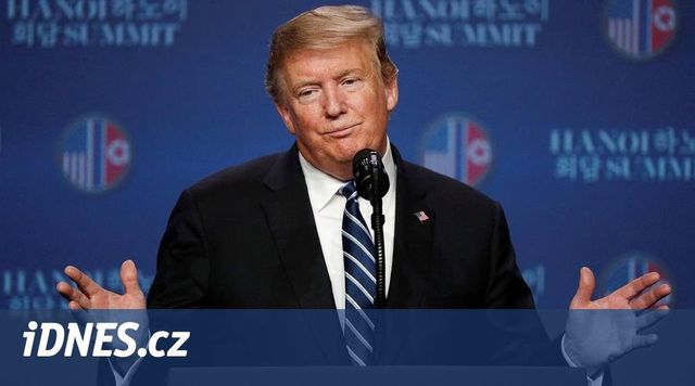 Trump odmítl obavy týkající se raketových testů KLDR, Kimovi věří