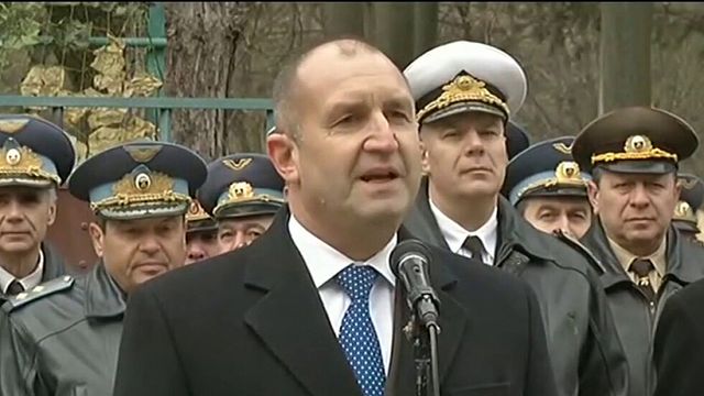Откриха възстановеното Висше военновъздушно училище в Долна Митрополия
