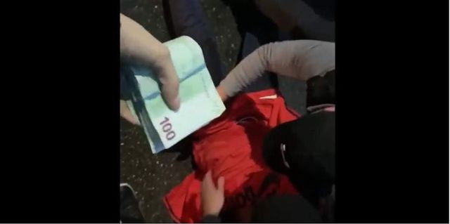 Un traficant de droguri, înarmat cu armă letală, a fost prins în flagrant