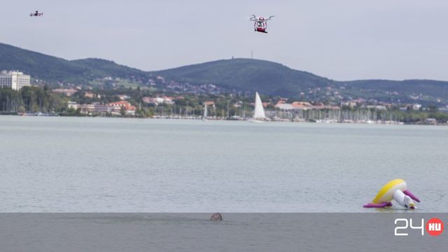Drónok segítik a vízimentők munkáját a Balatonon