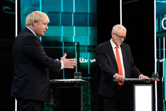 Británie odejde z EU koncem ledna, slíbil Johnson při debatě s Corbynem