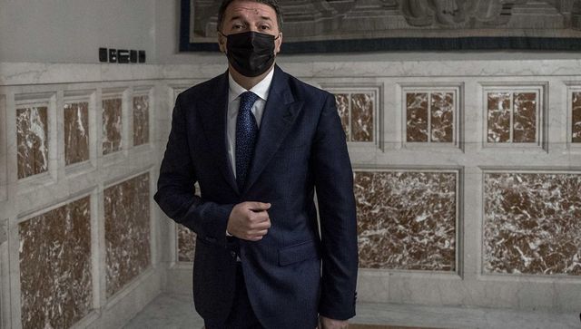 Crisi, un contratto per il Conte-ter, Renzi chiede un patto scritto