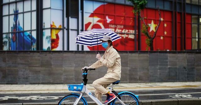 Čína si kvůli koronavirové pandemii letos nestanoví cíl růstu HDP
