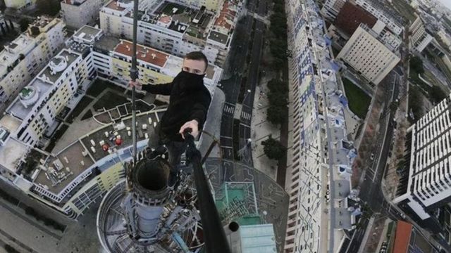 Iubitorul de senzații extreme Remi Lucidi a căzut de la etajul 68 al unui zgârie-nori, în timpul unei fotografii