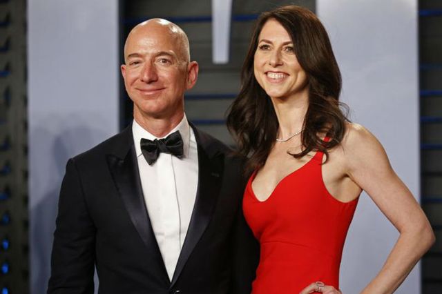 Jeff Bezos’ ex-wife cedes control of Amazon in divorce deal