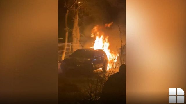 На Рышкановке минувшей ночью горели два автомобиля (ВИДЕО)