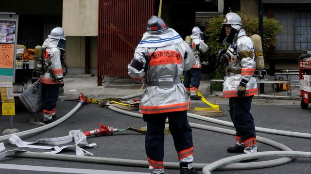 Почти 40 человек пострадали в результате поджога аниме-студии в Японии