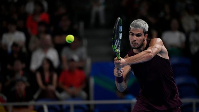 Alcaraz somete a Ruud y jugará la décima final del año