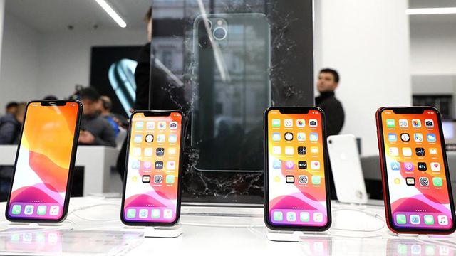 Мантуров оценил вероятность ухода Apple из России