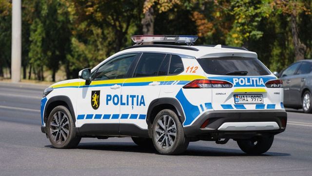 Un șofer a încercat să mituiască cu 150 de dolari polițiștii din Soroca, dar a primit o amendă de zece ori mai mare